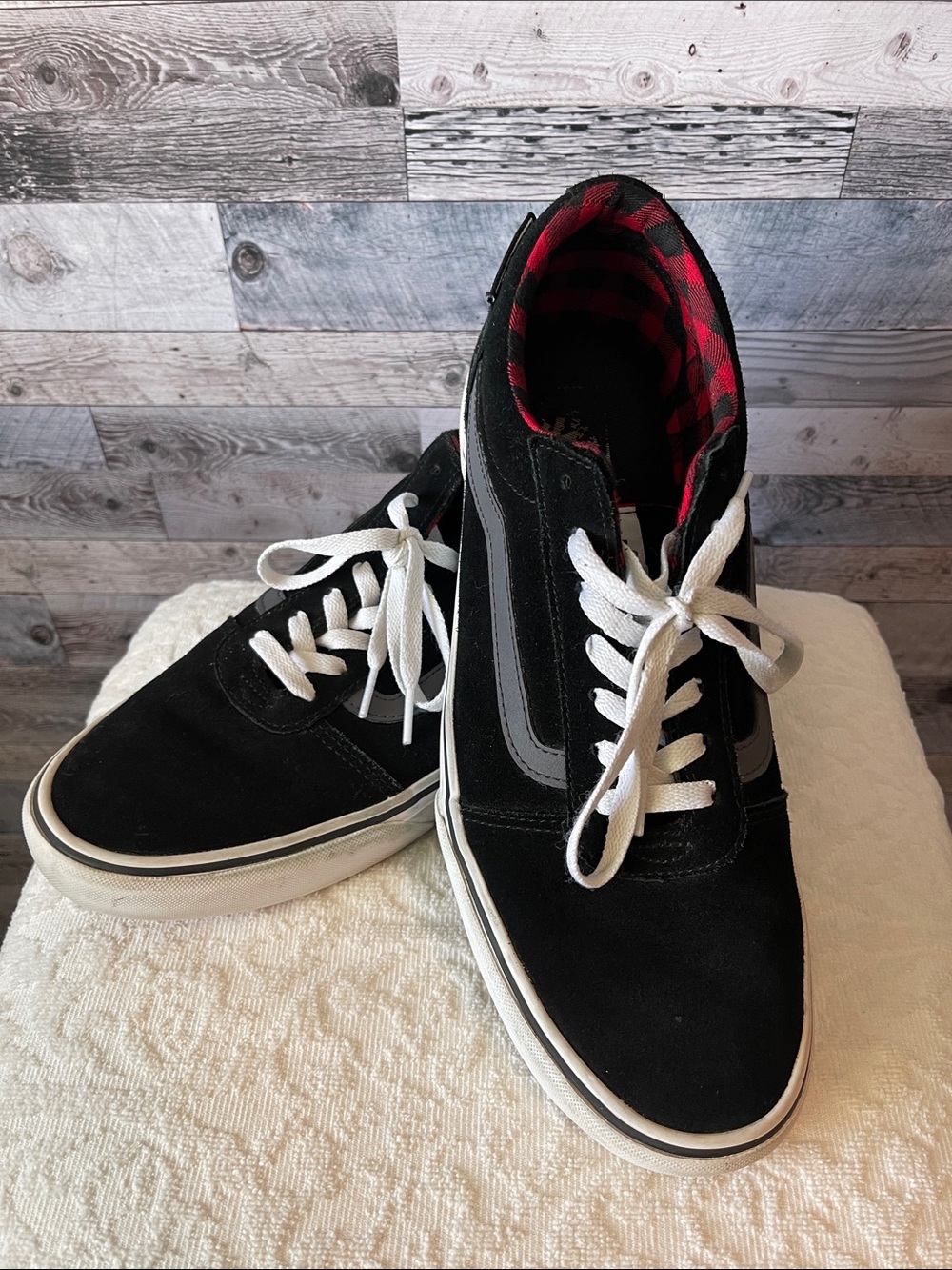 Vans Black Skate Sneakers with Red Plaid Lining - Picture 2 of 9